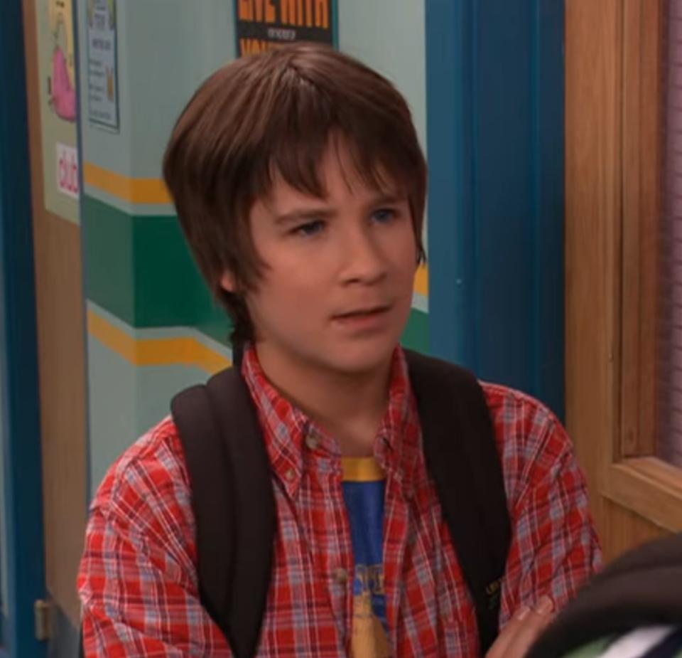 Devon Werkheiser as Ned Bigby talks to Cookie in the James K. Polk hallway