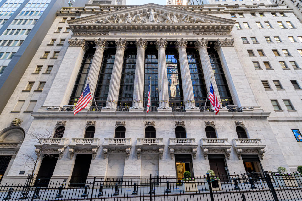 MANHATTAN, NEW YORK, UNITED STATES - 2021/01/28: Front view of The New York Stock Exchange in Wall Street. (Photo by Erik McGregor/LightRocket via Getty Images)