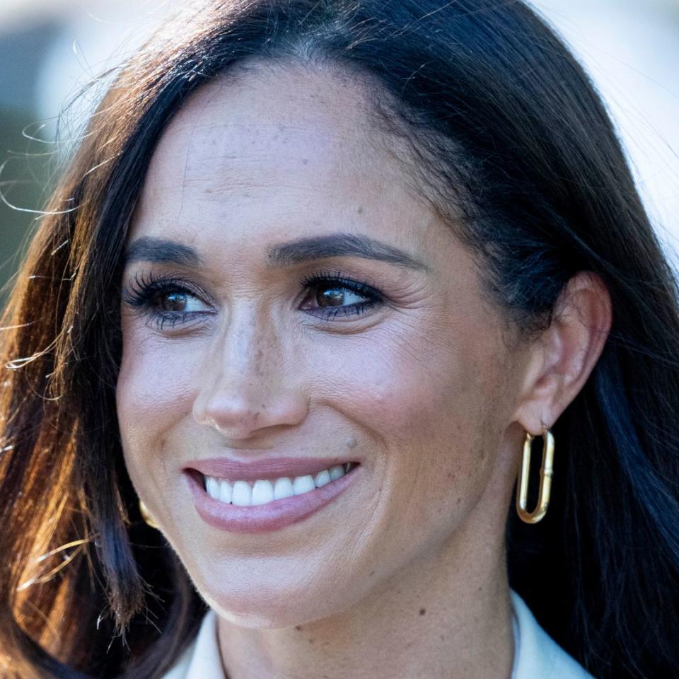 Meghan Markle is so beautiful in rare postpartum photo with newborn Princess Lilibet