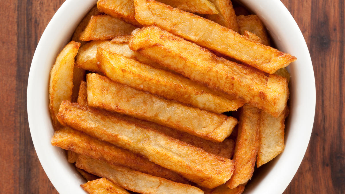 How To Make Quick, Crispy Chips, No Oil, 80% Less Fat