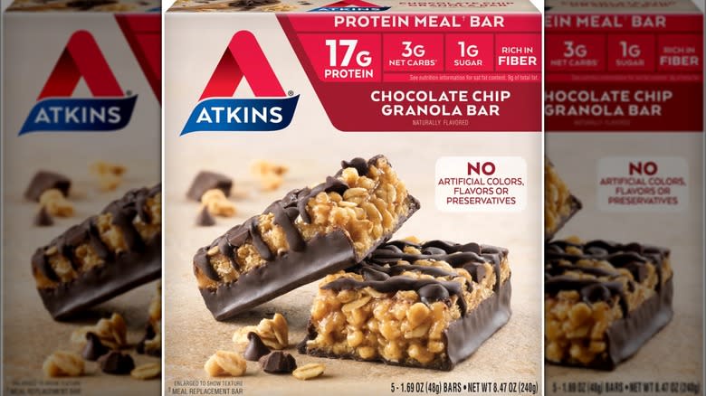 atkins chocolate chip granola bar