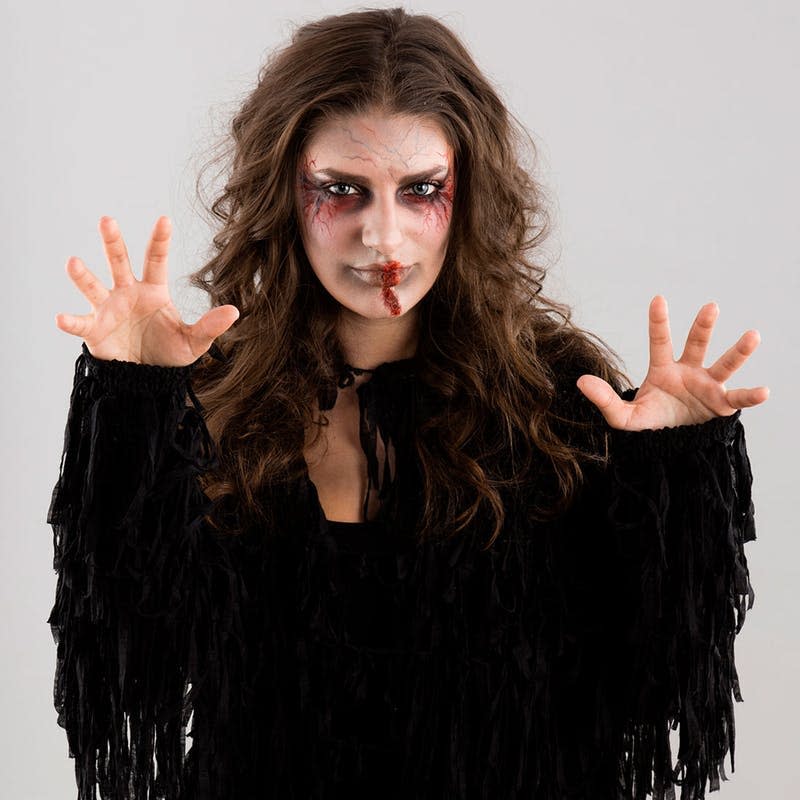 DIY Zombie Women's Halloween Costume