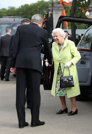 Britain's Queen Elizabeth II visits the Chelsea Flower Show in London, Britain May 20, 2019. Yui Mok/Pool via REUTERS