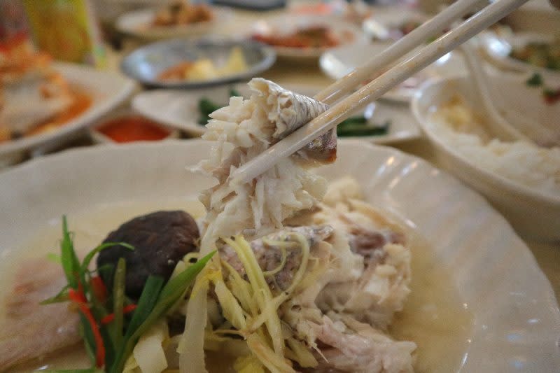 lao ye teochew porridge - steamed fish closeup