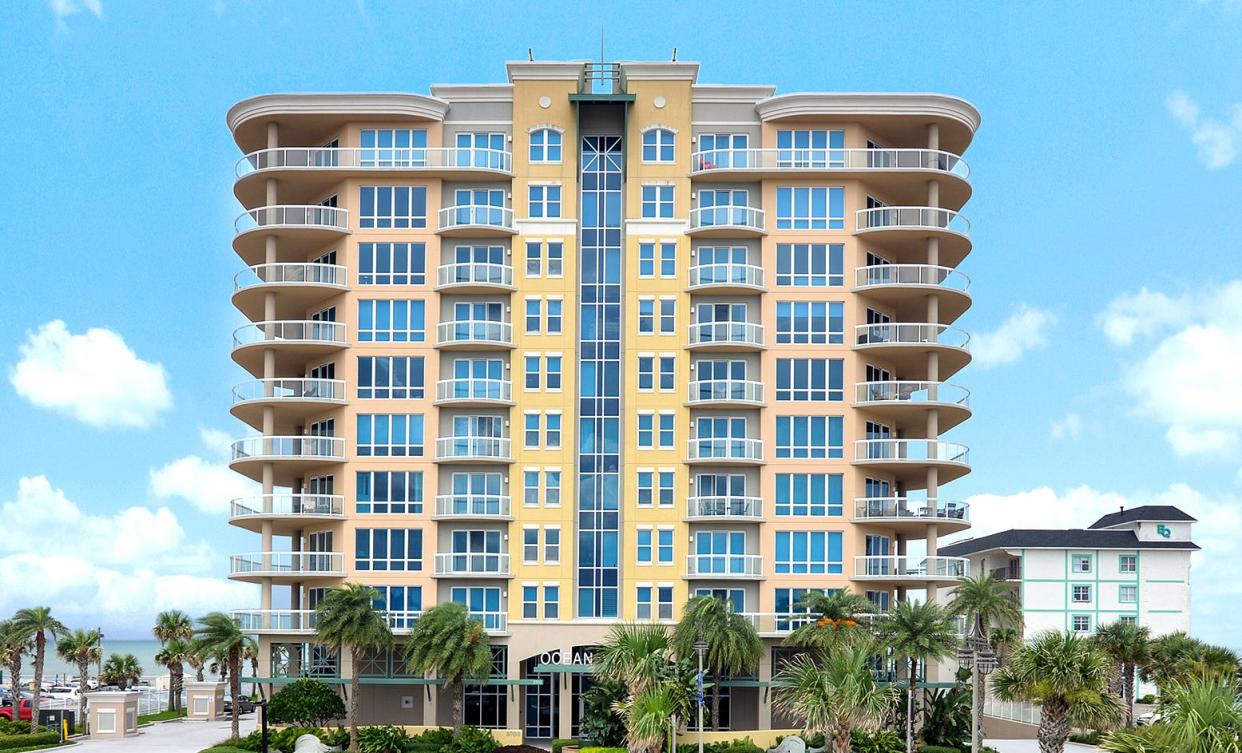 Ocean Villas in Daytona Beach Shores offers its residents an oceanfront swimming pool and spa, an owner's club room, an incredible fitness center with saunas and a helpful concierge.