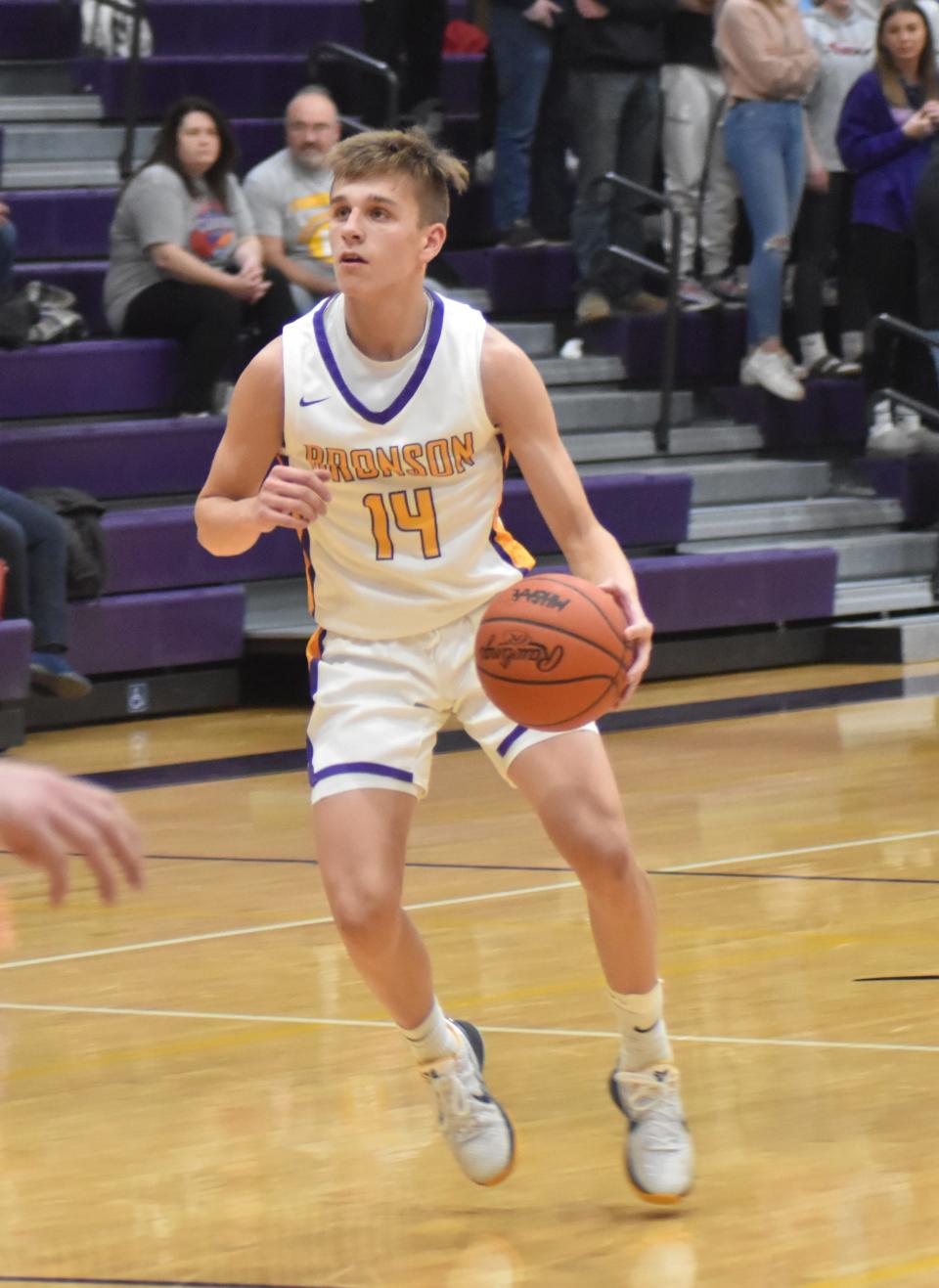 Bronson's Aden Hathaway poured in 29 points as the Vikings rolled past Reading Friday night for a Big 8 win
