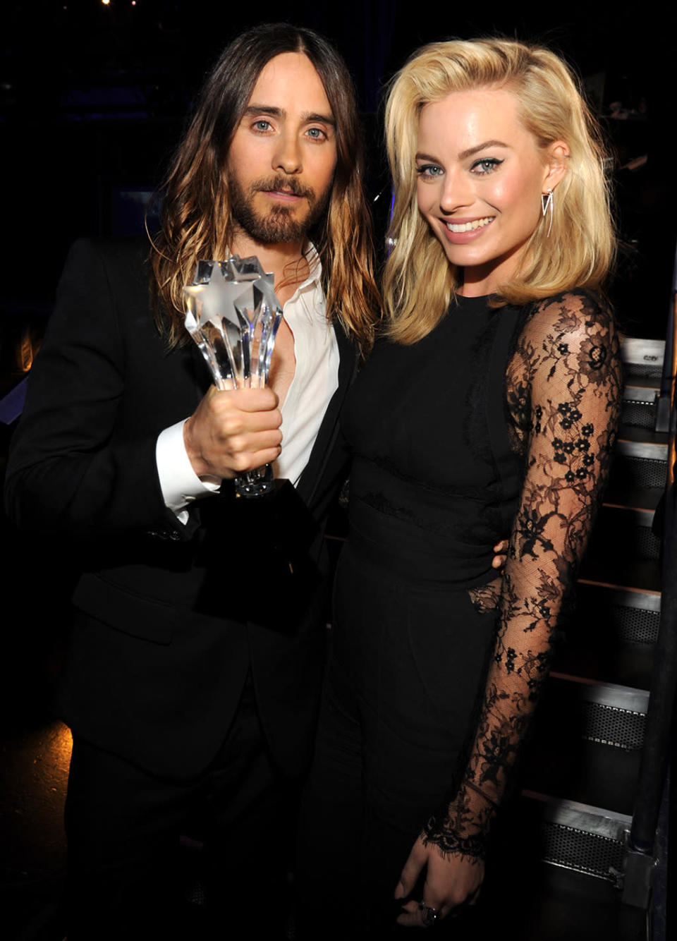 <p>Posing with his future <em>“Suicide Squad”</em> co-star Margot Robbie, Leto picks up yet another award for his performance in <em>“Dallas Buyers Club.”</em> (Photo: Kevin Mazur/WireImage)</p>