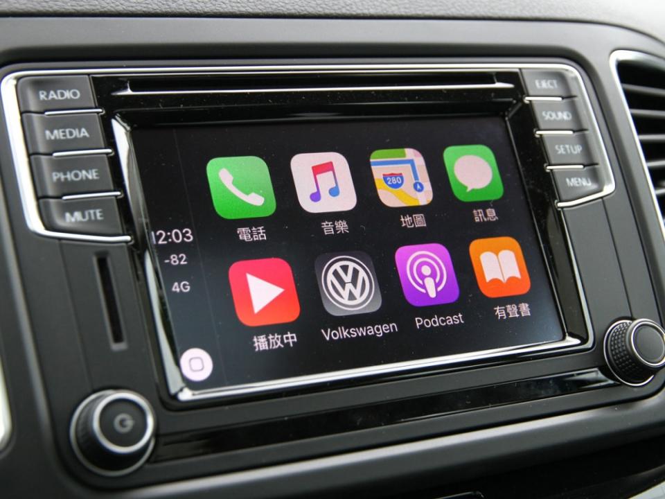 App-Connect多媒體鏡射功能，可連結iPhone的CarPlay車載系統。
