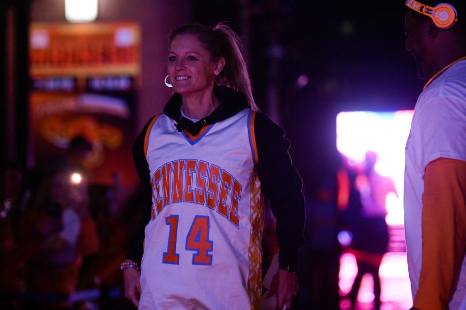 Kellie Harper shows up to Tennessee basketball's Market Square Madness in a vintage Kellie Jolly jersey on Thursday, Oct. 13, 2022.