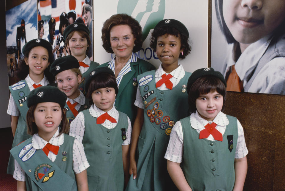 Frances Hesselbein pictured with Girl Scouts in 1978. / Credit: Getty Images