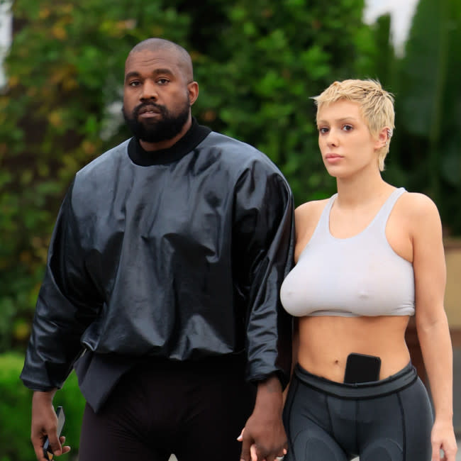 Kanye West y Bianca Censori credit:Bang Showbiz