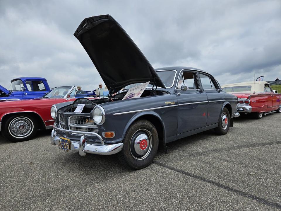 1964 volvo 122 s at m1 concourse vintage cars and coffee 2024