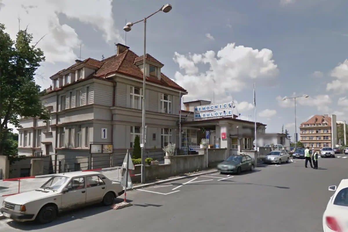 Bulovka University Hospital in Prague, Czech Republic   (Google Street view)