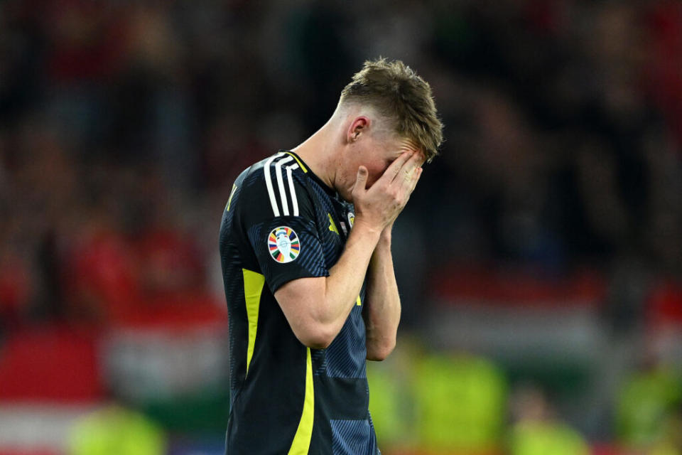 “Zero shots, 15x possession lost”: United midfielder fails to shine in crucial Euro 2024 game