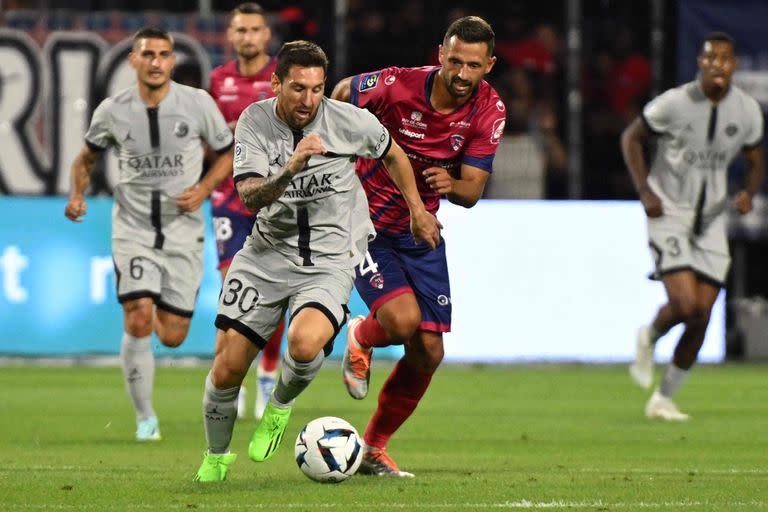 Lionel Messi está firmando un muy buen partido en cancha de Clermont