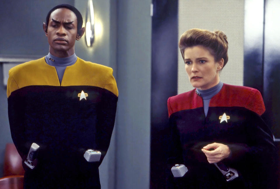 5. Star Trek: Voyager (1995-2001)