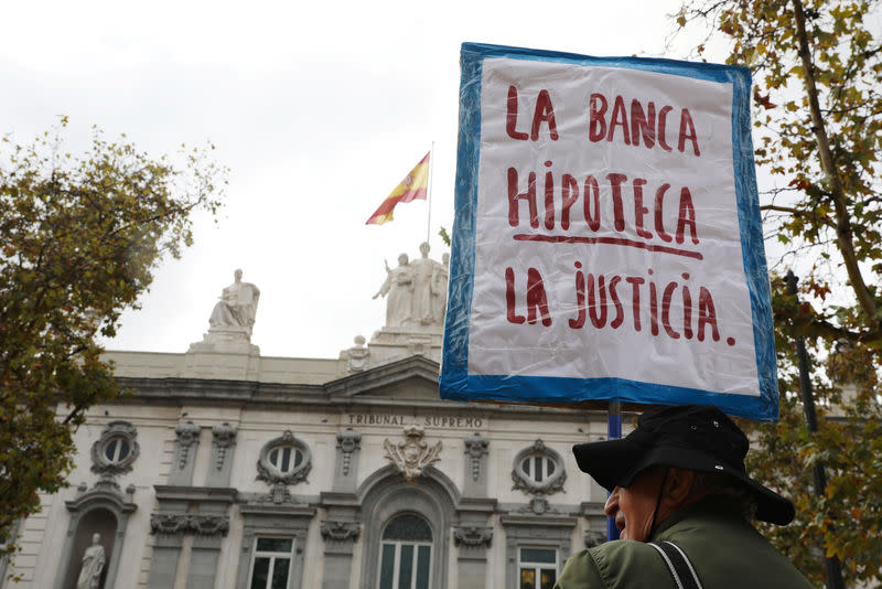 Podemos e IU han anunciado movilizaciones para el próximo sábado. (Foto: REUTERS/Susana Vera)