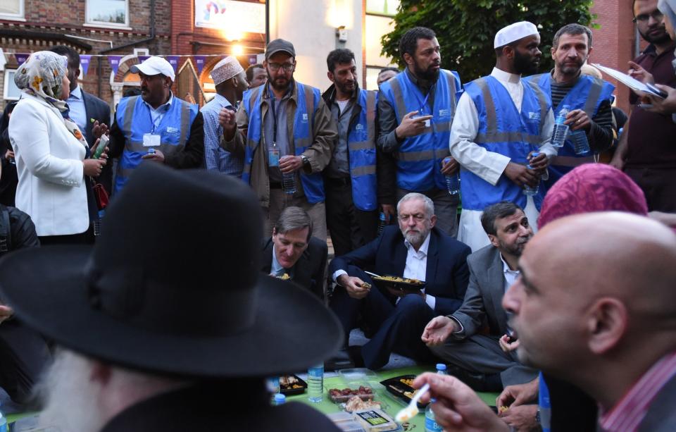 Jeremy Corbyn breaks fast with Muslim community to commemorate Finsbury Park mosque attack