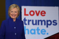 U.S. Democratic presidential candidate Hillary Clinton arrives at a campaign event in Orlando, U.S. September 21, 2016. REUTERS/Carlos Barria