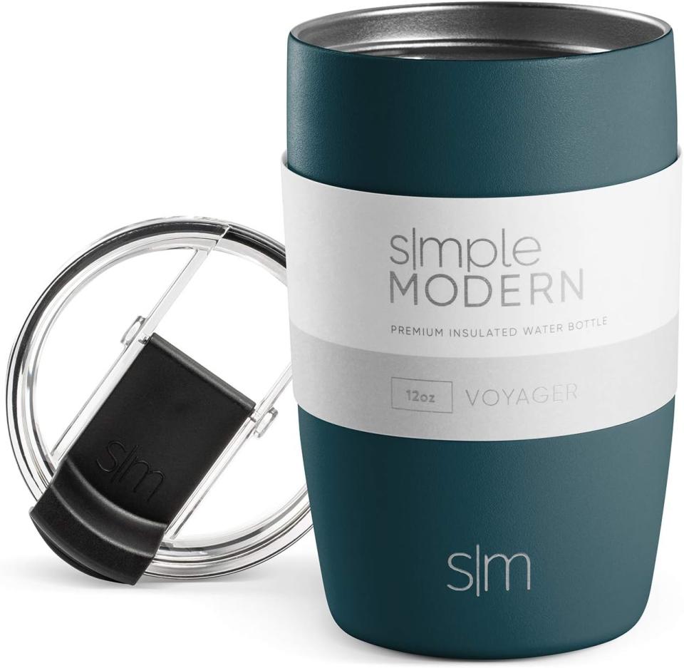 Simple Modern Voyager Insulated Travel Mug Tumbler with Straw and Clear Flip Lid - Coffee Cup Stainless Steel Thermos 12oz -Riptide (Photo: Amazon)