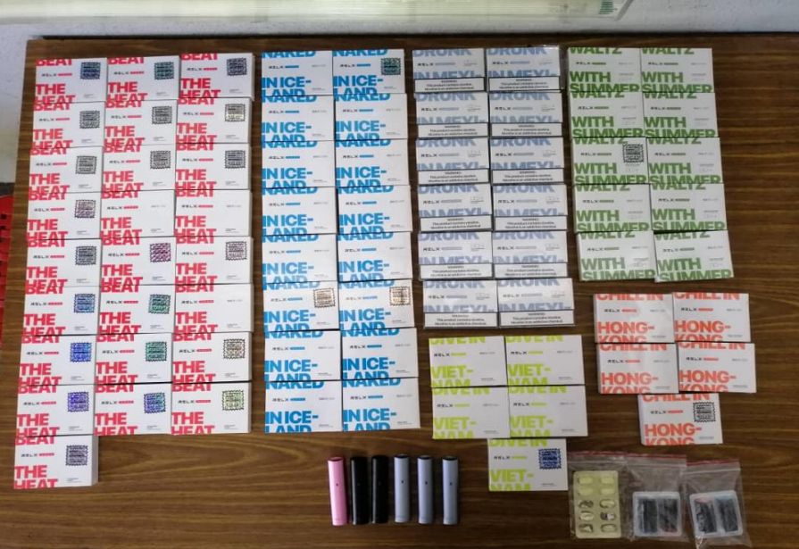 The seized e-vaporisers and electronic liquid cartridges by ICA from a driver at the Woodlands Checkpoint on 5 July 2019. (PHOTO: Immigration and Checkpoints Authority)