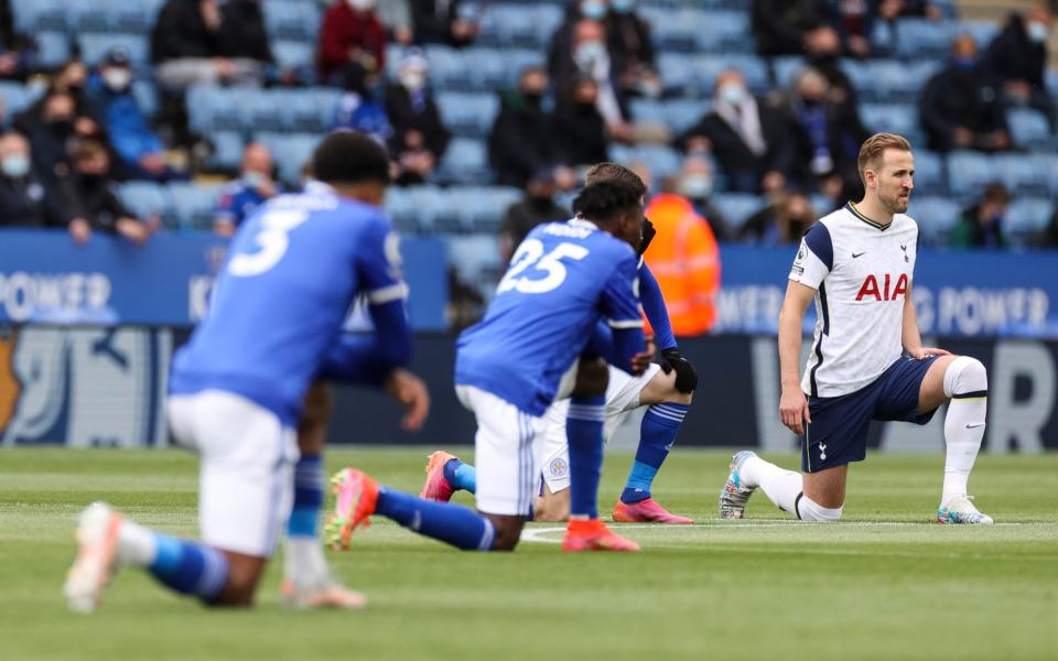 Premier League players' unity over taking knee on verge of collapse after Brentford promotion - NMC POOL