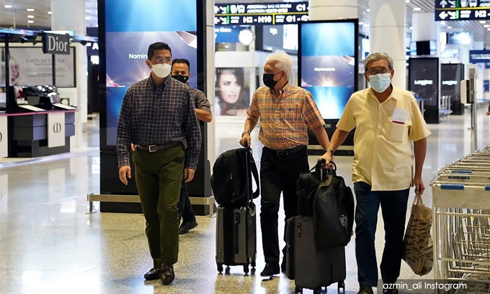 Netizens question Azmin's quarantine after Saudi and UAE trip