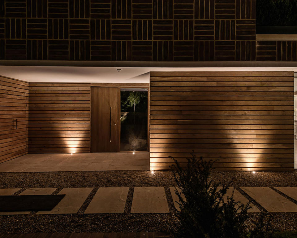 8. Light up your gravel landscaping at night