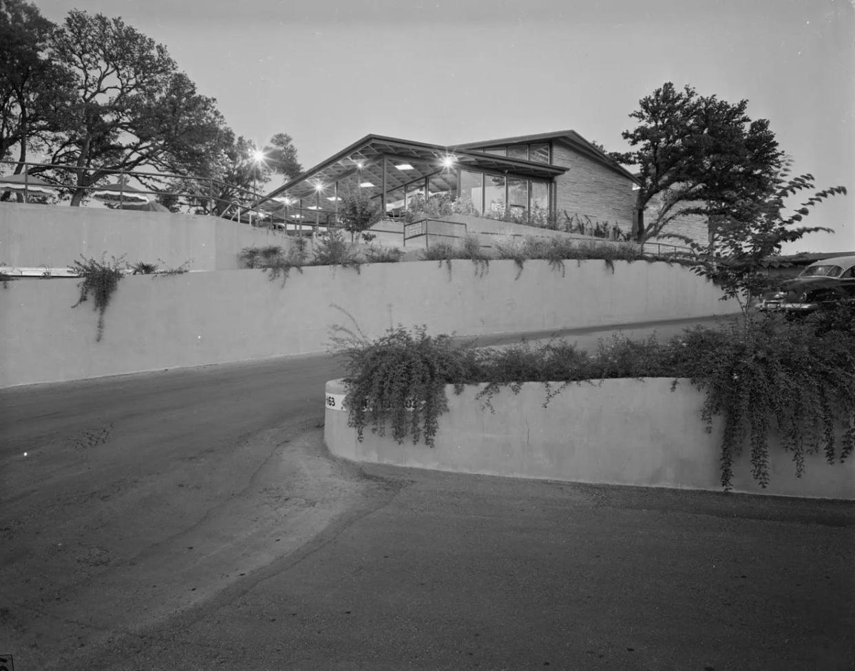 Exterior view of the former Terrace Motor Hotel on South Congress, photographed in 1952 by Dewy Mears.