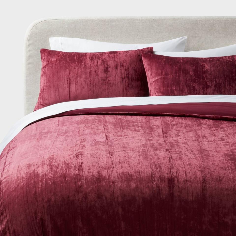 Take 25% Off Threshold & Casaluna Bedding This Week at Target