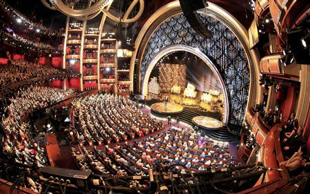 Ellen Degeneres hosts the show at start of the 86th Academy Awards in Hollywood, California March 2, 2014. REUTERS/Lucy Nicholson