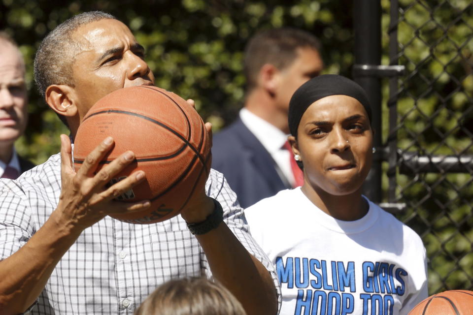 Barack Obama says he'd take his shot with the San Antonio Spurs if he had NBA All-Star talent. (Photo: Jonathan Ernst / Reuters)