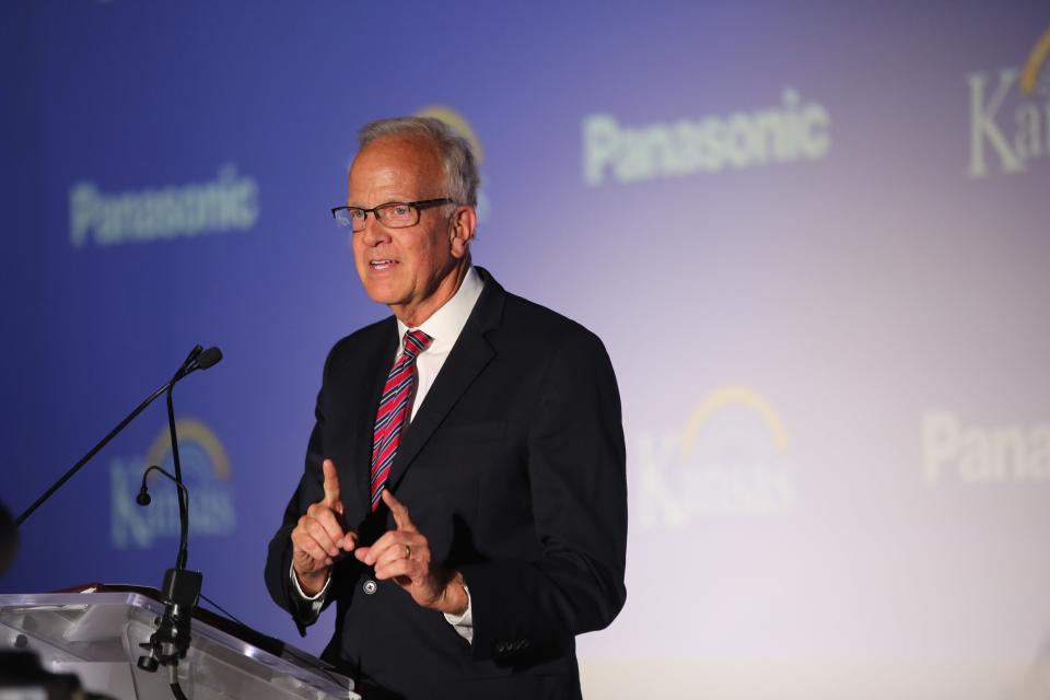 Sen. Jerry Moran addresses a Topeka gathering after Panasonic was announced as the largest economic development deal in Kansas history.