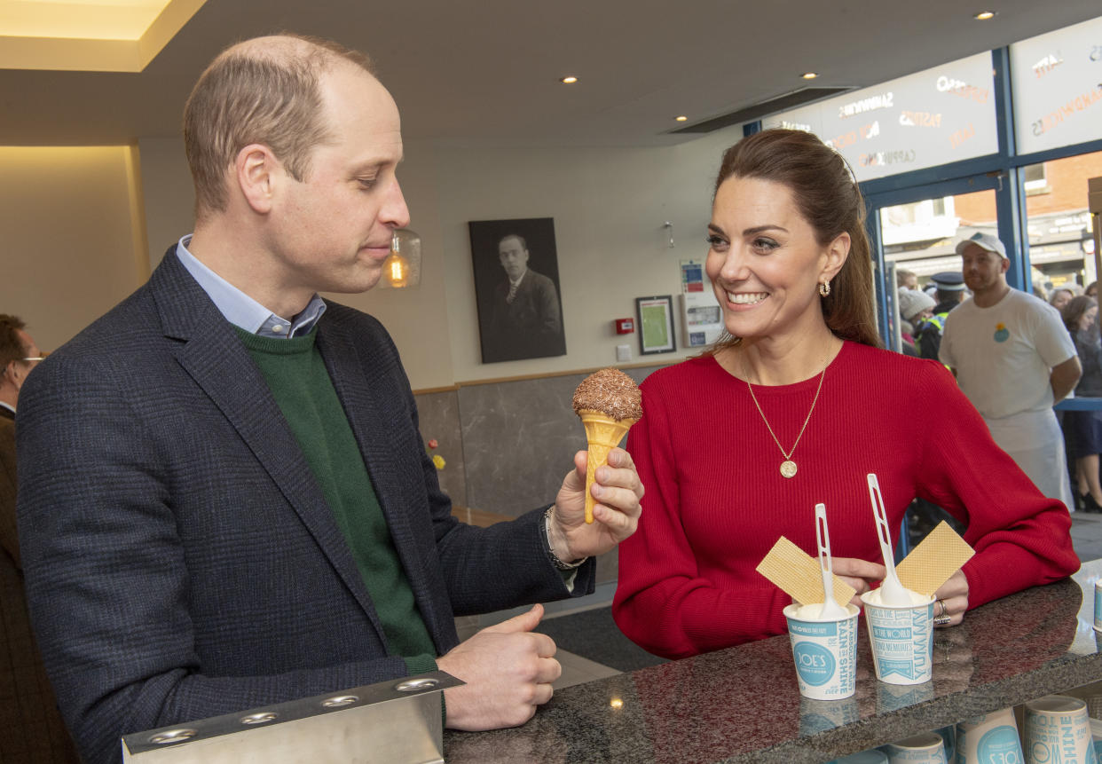 SWANSEA, UNITED KINGDOM - FEBRUARY 04: Prince William, Duke of Cambridge and Catherine, Duchess of Cambridge eat ice cream during a visit to Joe's Ice Cream Parlour in the Mumbles to meet local parents and carers on February 04, 2020 near Swansea, South Wales.The Duchess of Cambridge launched a landmark survey '5 Big Questions on the Under Fives' on the 21st January which aims to spark a UK-wide conversation on raising the next generation. (Photo by Arthur Edwards - WPA Pool/ Getty Images)