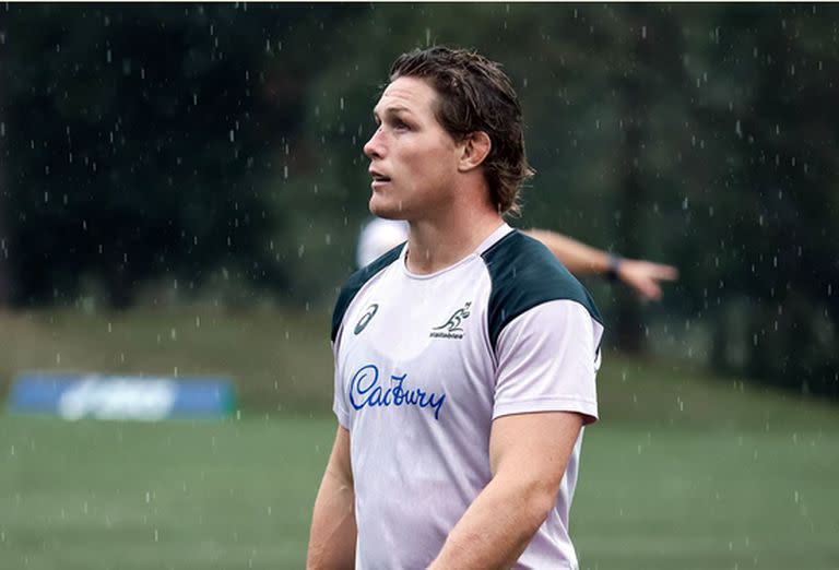 Michael Hooper, capitán de los Wallabies, volverá a jugar con el seleccionado australiano en su gira europea, que comenzará a fin de mes