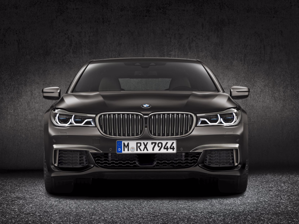 BMW M760i xDrive