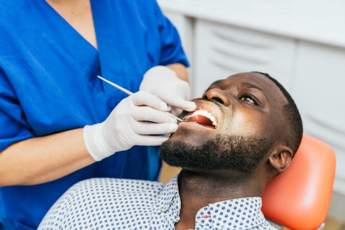 Wisconsin Man Opens Free Dental Clinic Aimed At Black Men Living In Low-Income Communities | Photo: KoldoyChris via Getty Images