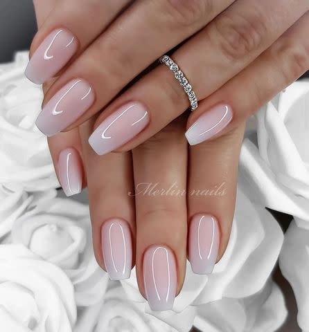 <p><a href="https://www.instagram.com/p/CxtFx8pqiDi/" data-component="link" data-source="inlineLink" data-type="externalLink" data-ordinal="1">@merlin_nails</a></p>