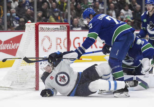 Winnipeg Jets hand Vancouver Canucks lopsided loss - The San Diego