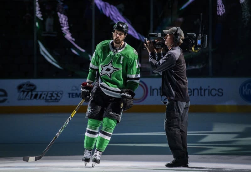 NHL: Vancouver Canucks at Dallas Stars