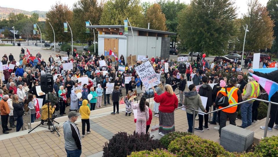 About 300 protesters and 75 counterprotesters were counted at a rally outside Kelowna city hall Wednesday morning.