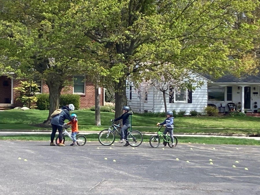 A bike rally in the Fulton Heights neighborhood. (Courtesy Earth Month GR)