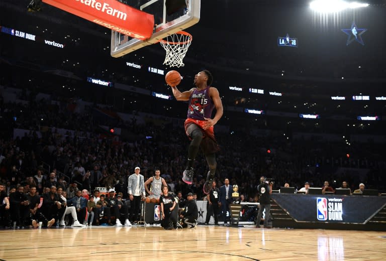 Donovan Mitchell had two perfect 50 scores over four dunks to win the Slam Dunk contest at the 2018 NBA All-Star Game skills competition