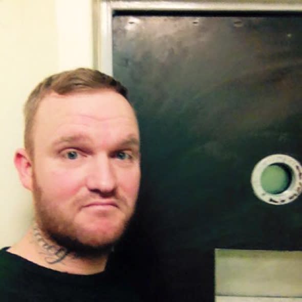 Man posts TripAdvisor-style review from prison cell