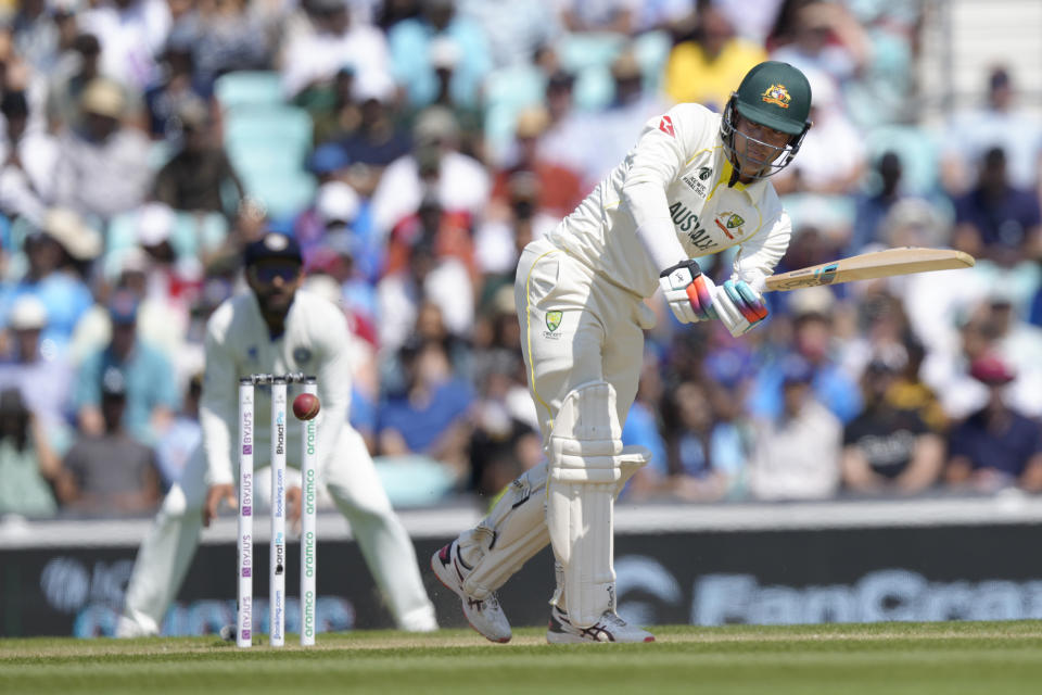 Australia's Alex Carey plays a shot on the fourth day of the ICC World Test Championship Final between India and Australia at The Oval cricket ground in London, Saturday, June 10, 2023. (AP Photo/Kirsty Wigglesworth)