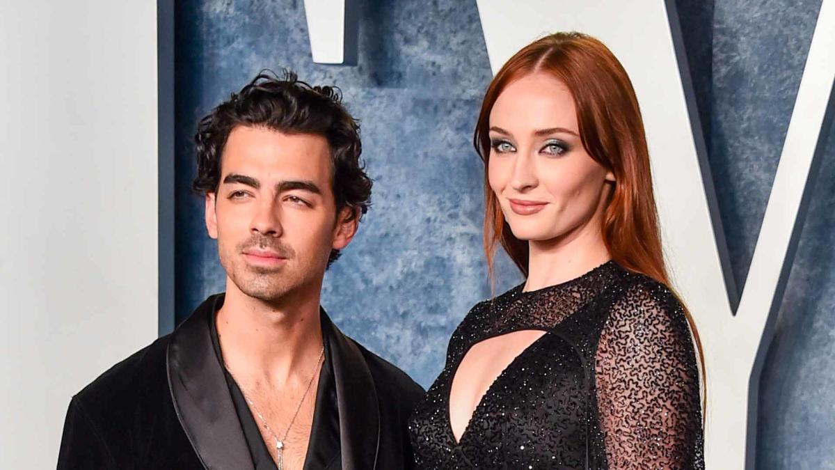 Sophie Turner Matched Joe Jonas in Black at the 2023 Vanity Fair