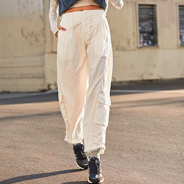 7 Street Style Outfits with Harem Pants to Recreate   Fashion outfits,  Street style outfit, Harem pants outfit
