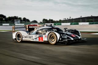 2016 Porsche 919 Hybrid LMP1 race car