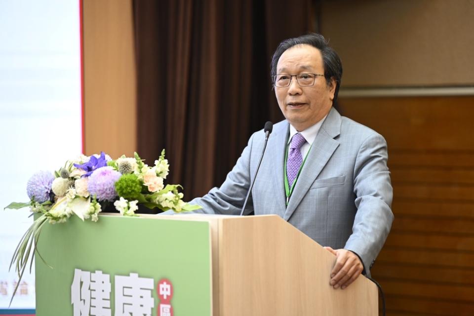 《圖說》「健康台灣」論壇召集人、前成大醫院院長陳志鴻。