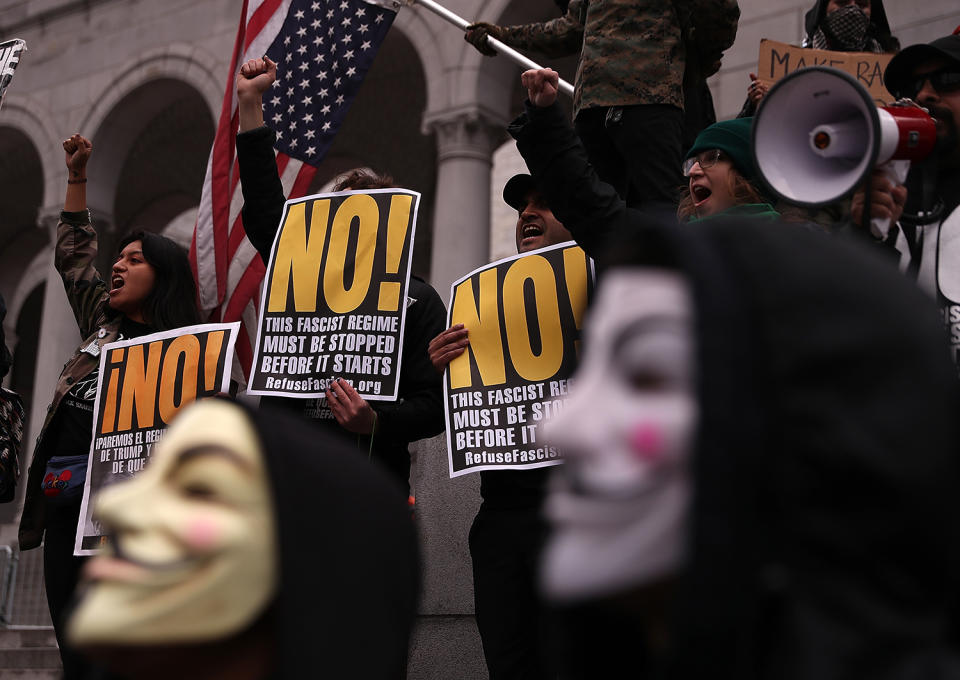 Anti-Trump inauguration protests break out in U.S.